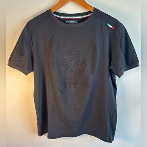 Authentic Ferrari Scuderia Mens Black T-shirt Size L Embossed Shield Logo NWOT